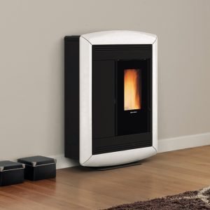 SOUVENIR LUX EVO Narrow, ducted pellet stove
